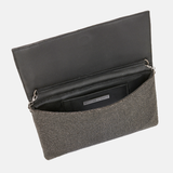 Gemma Clutch
