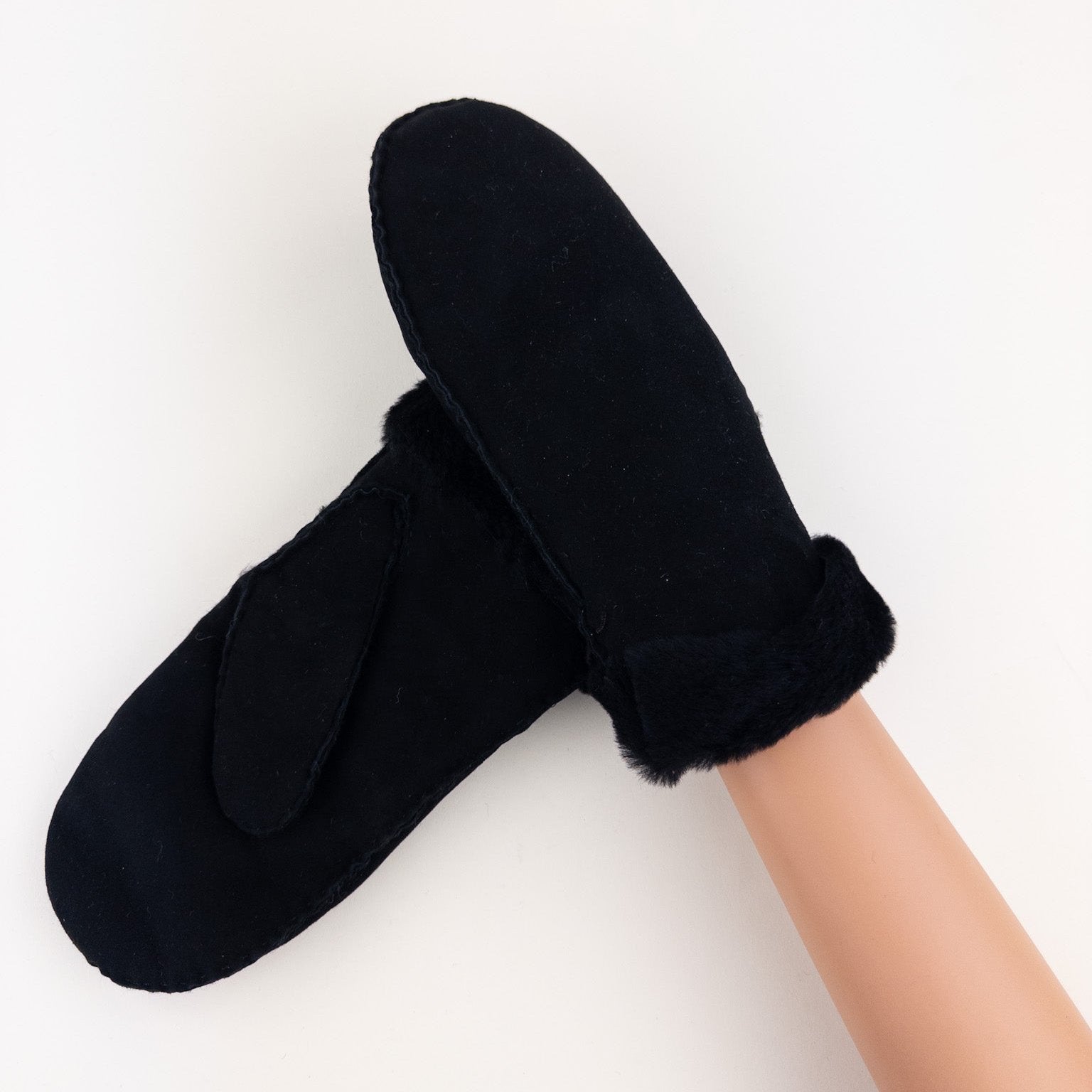 Gala Shearling Mitten in Black - Big Bag NY