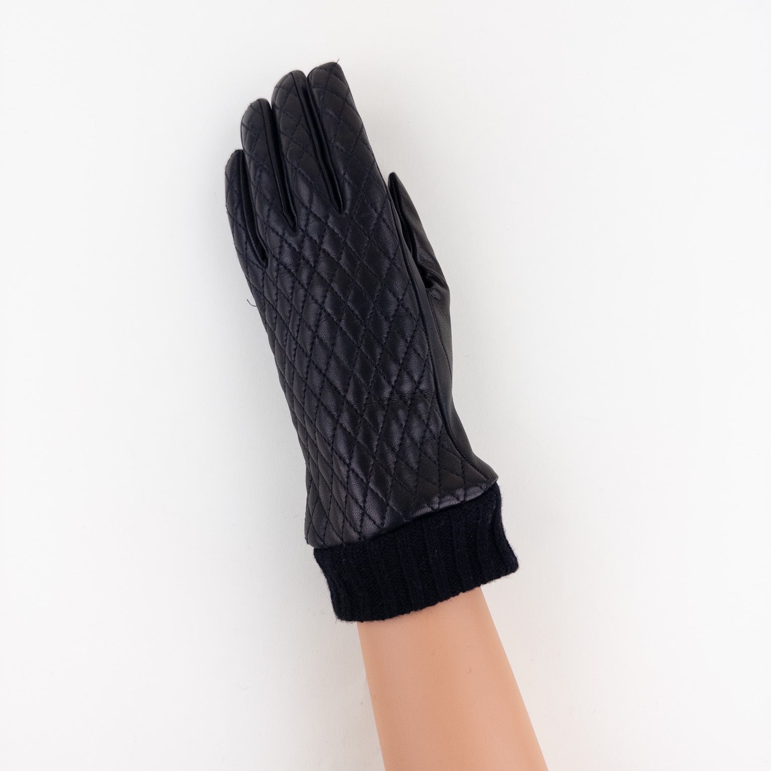 Artigiano Del Guanto Quilted Leather Glove in Black - Big Bag NY
