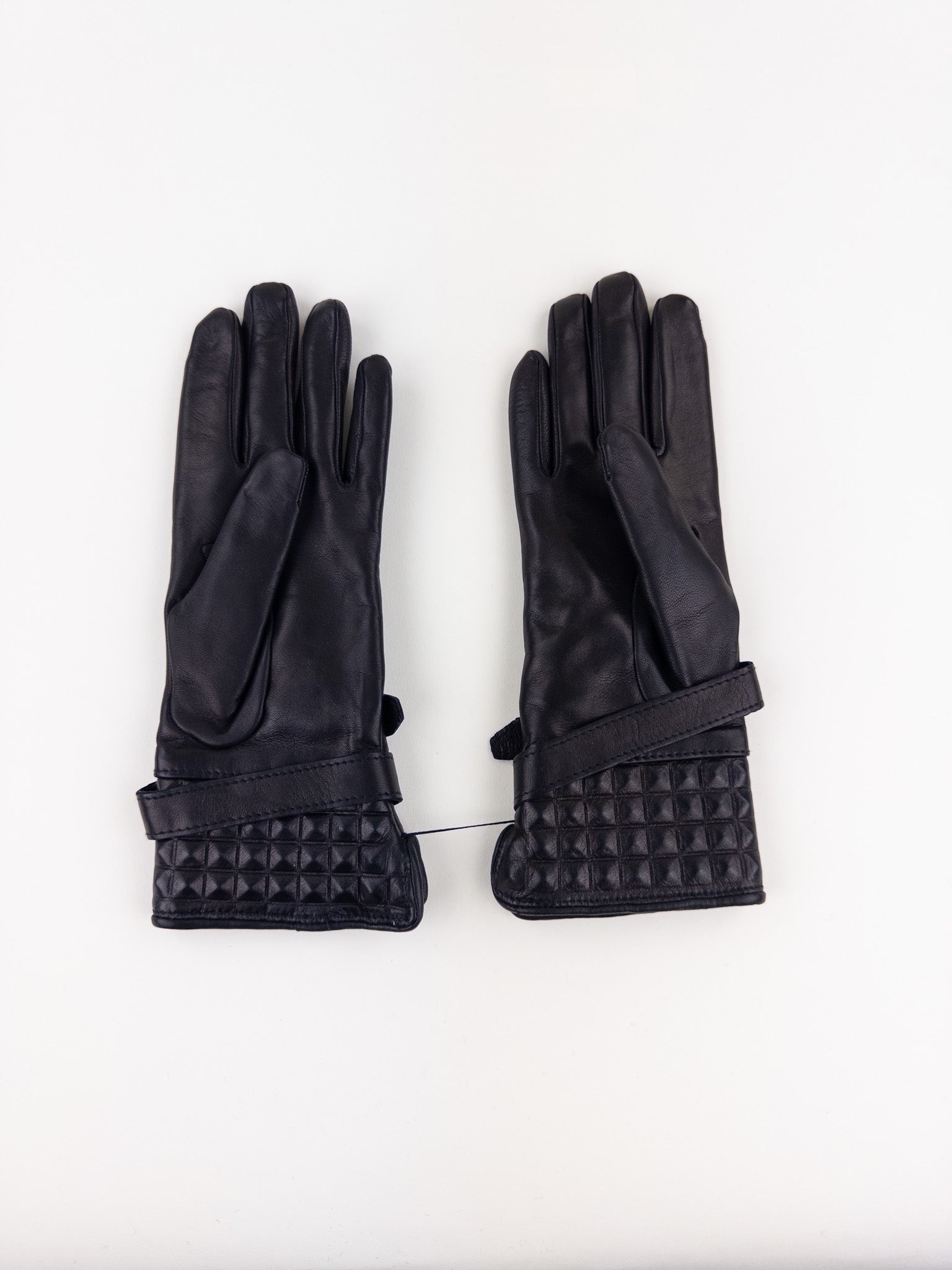 Artigiano Del Guanto Studded Leather Glove with Buckle in Black - Big Bag NY