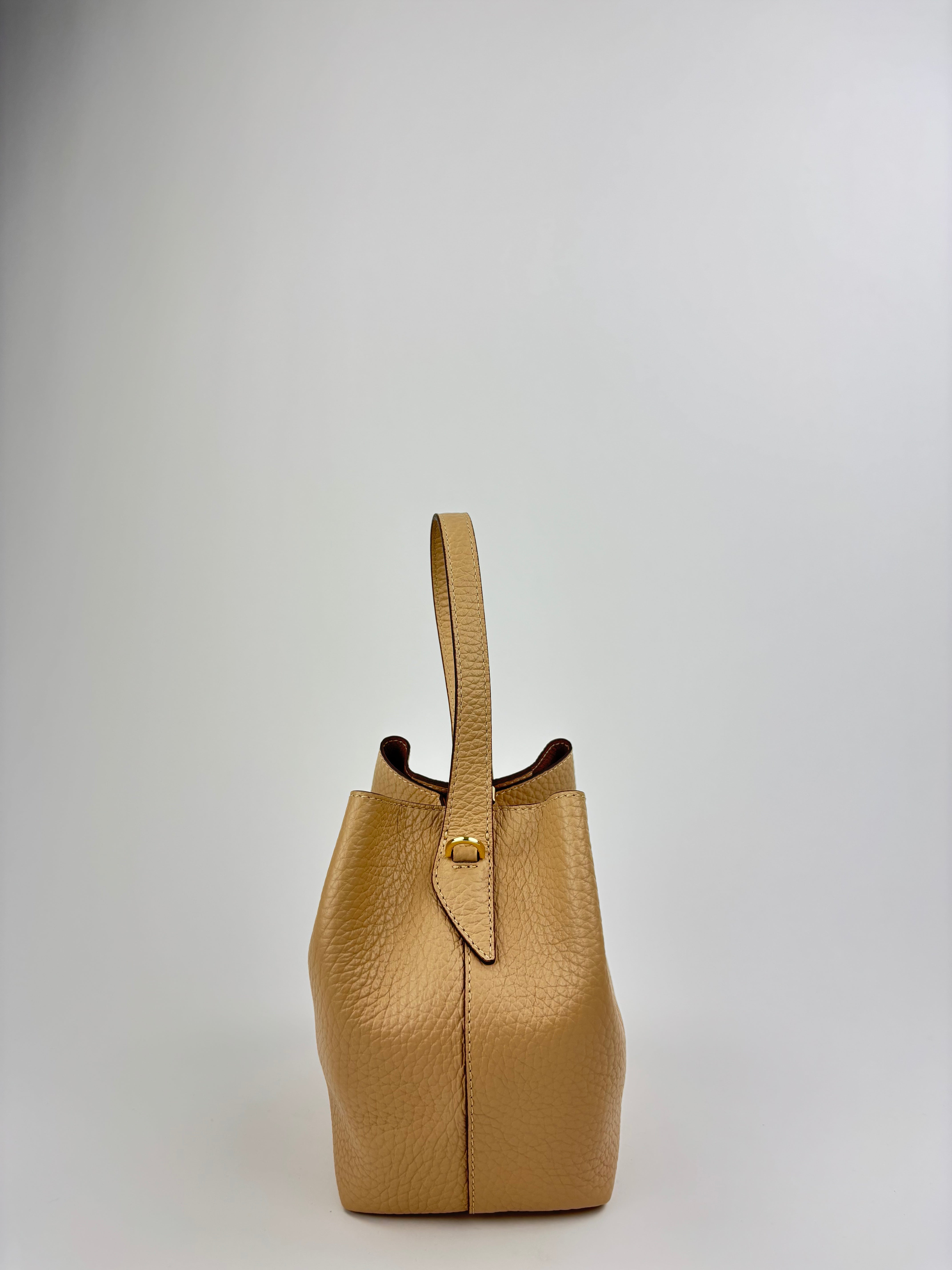 LORISTELLA Sheila Small Hook Bucket Bag Beige - Big Bag NY