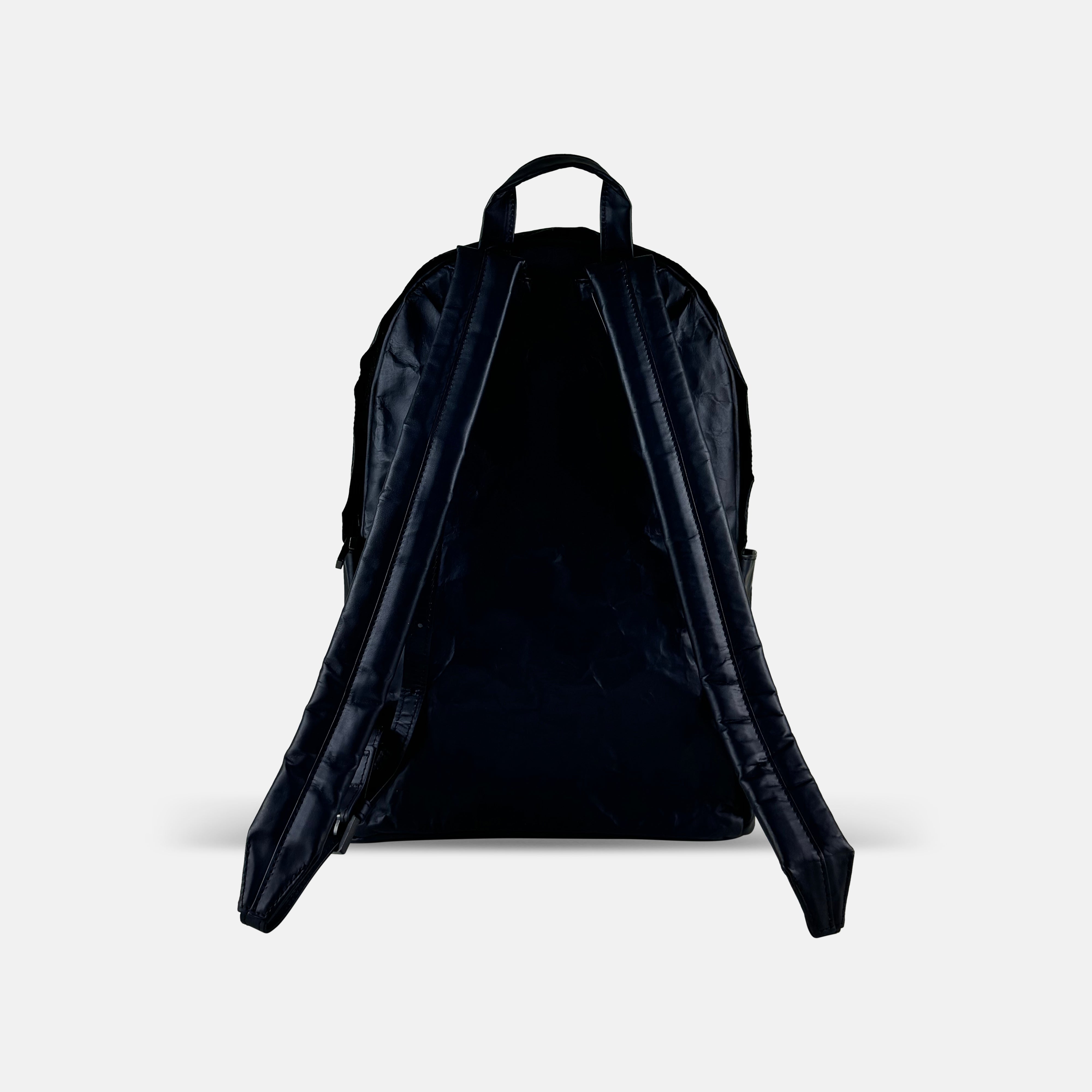 Duren Backpack M in Black - Big Bag NY