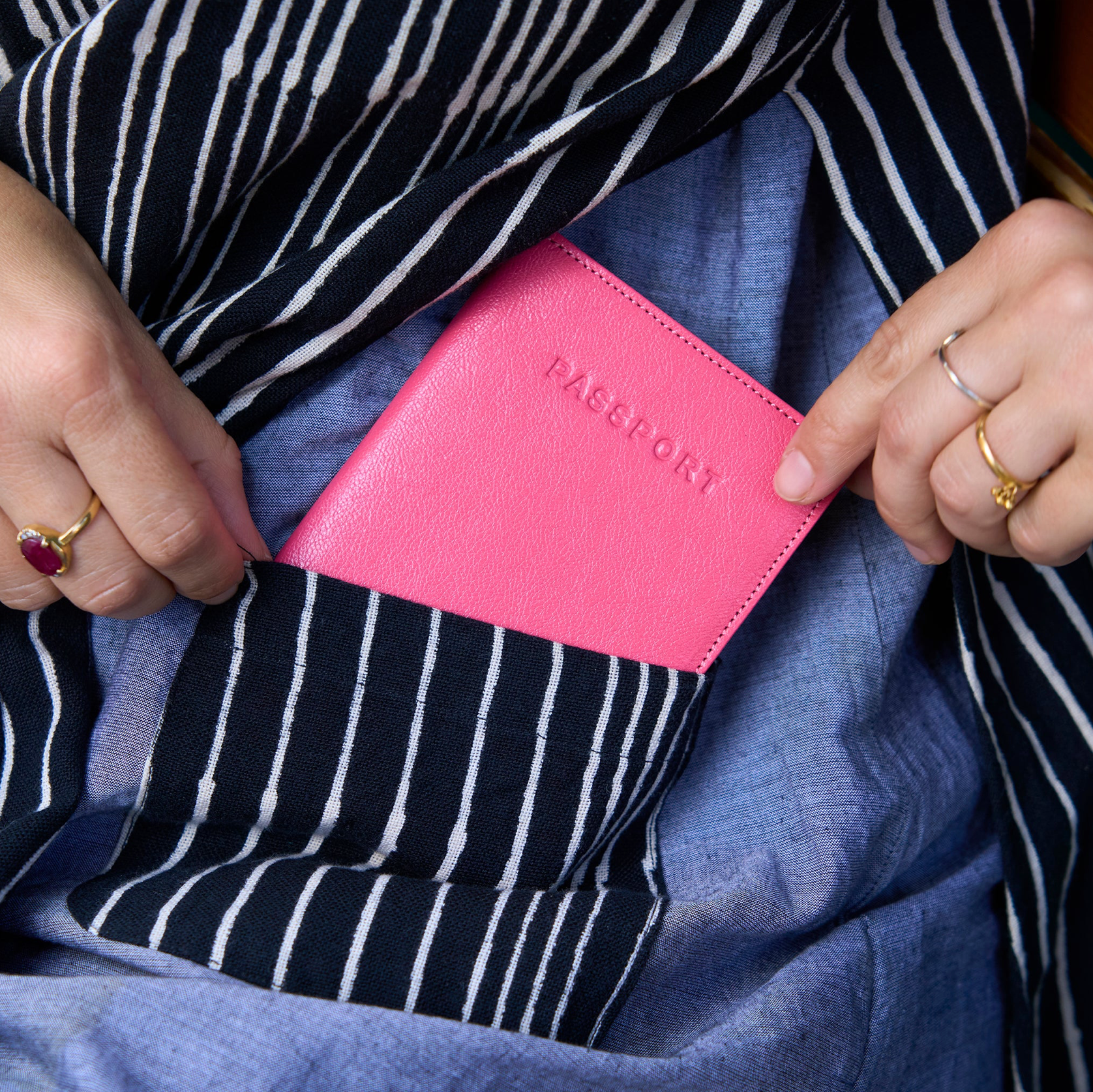 Tusk Siam Passport Cover - Big Bag NY