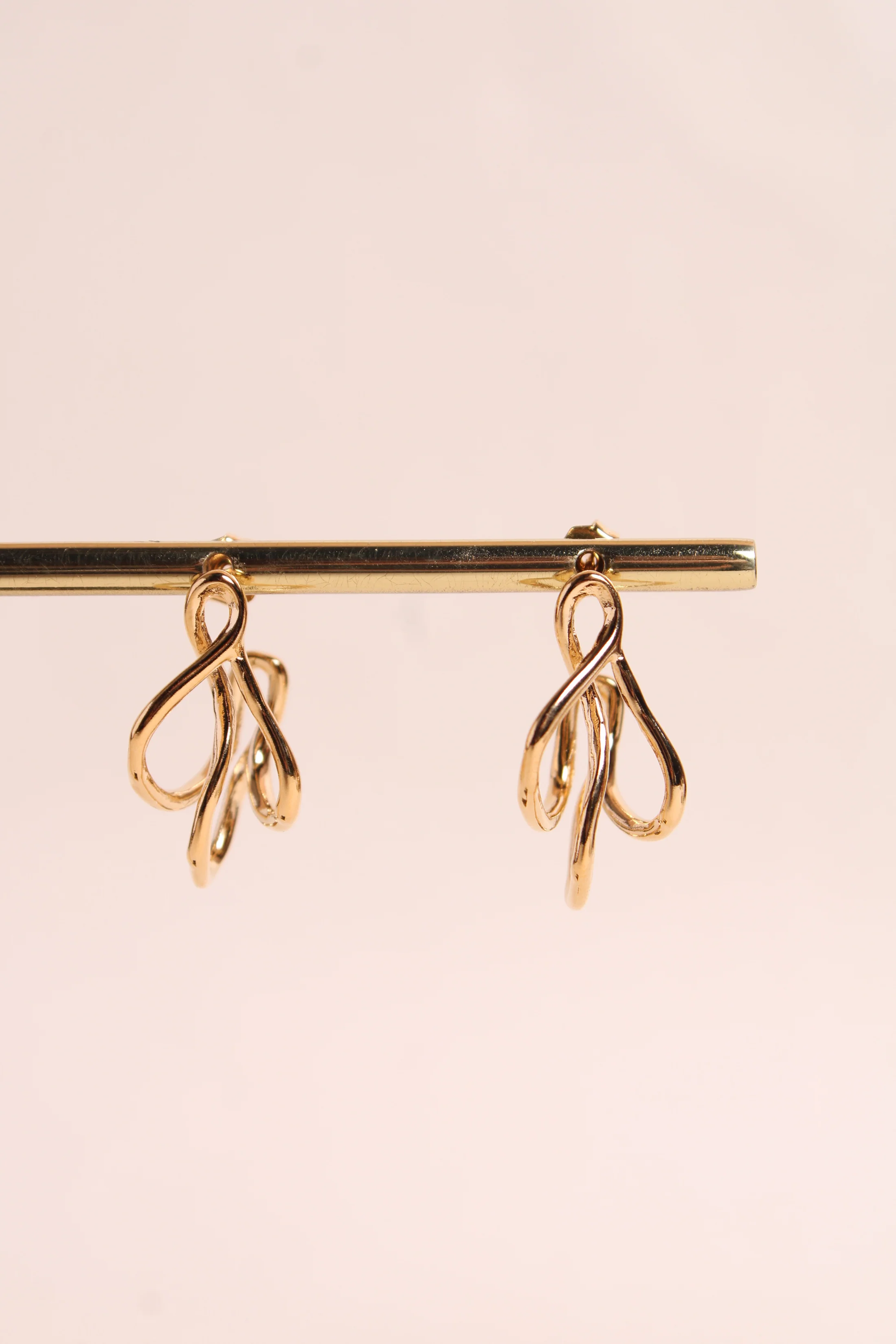 Waekura Sissy gold hoop earrings - Big Bag NY