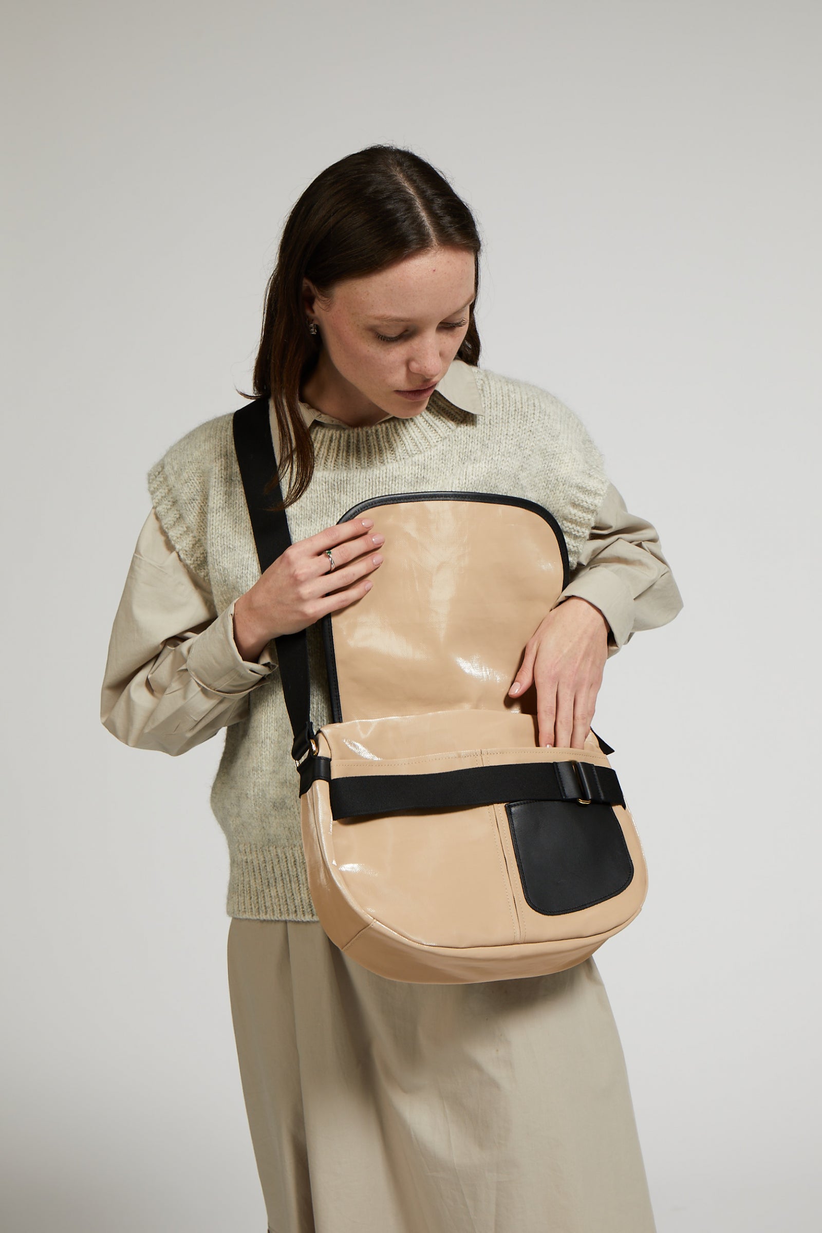 Jack Gomme GABY messenger crossbody bag in Avoine Oatmeal Beige - Big Bag NY