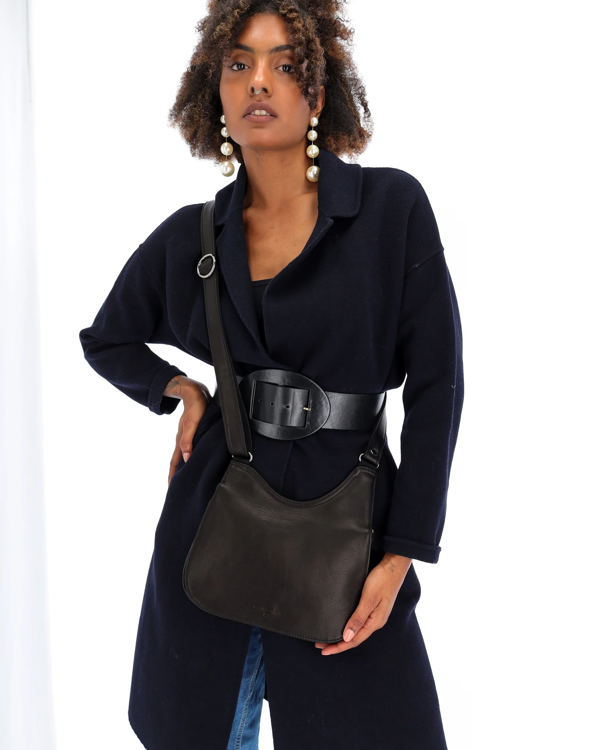 Les Ateliers Foures Artemis Asymmetric Crossbody Bag Noir - Big Bag NY
