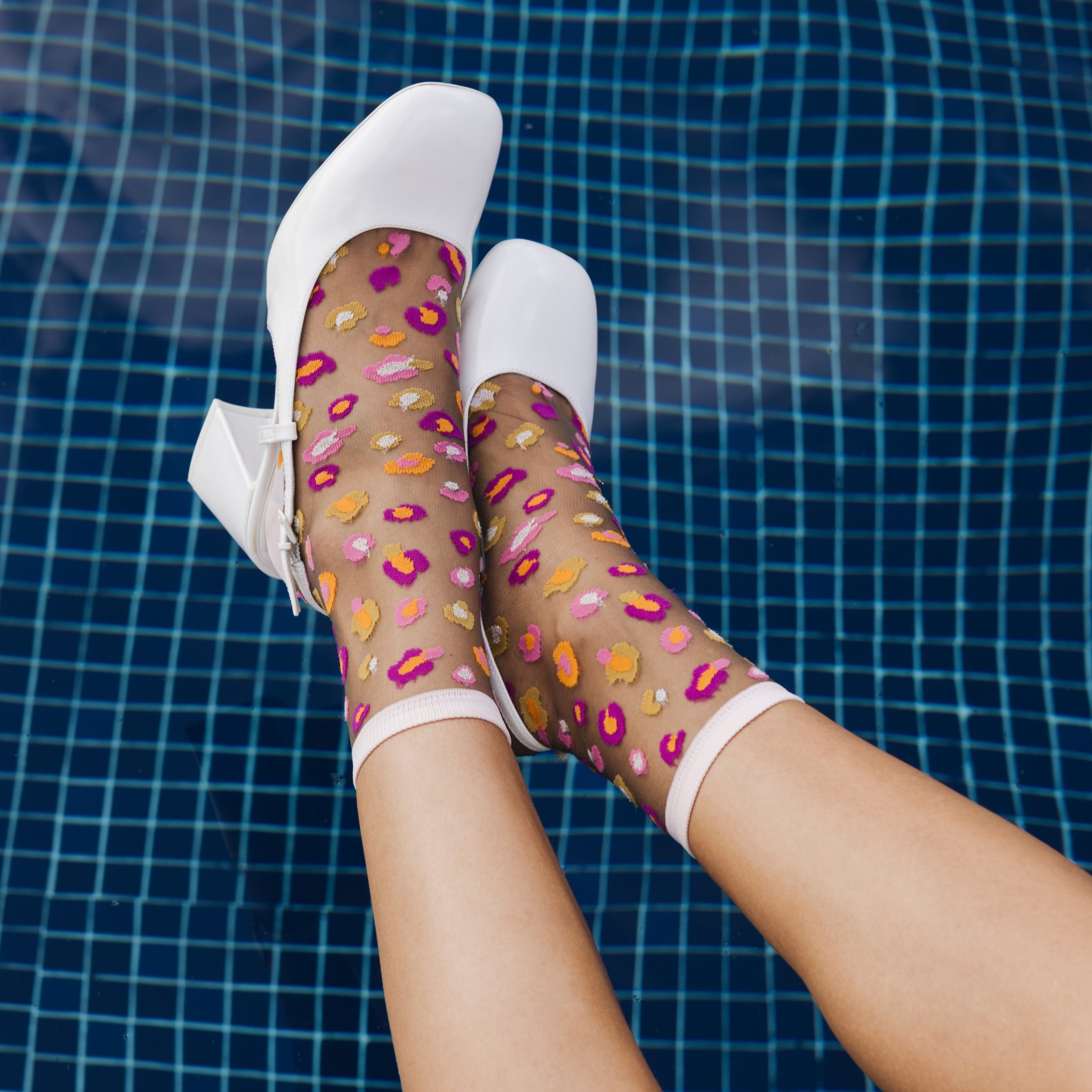 Atelier St Eustache Horseshoe Bend Socks in Pink - Big Bag NY