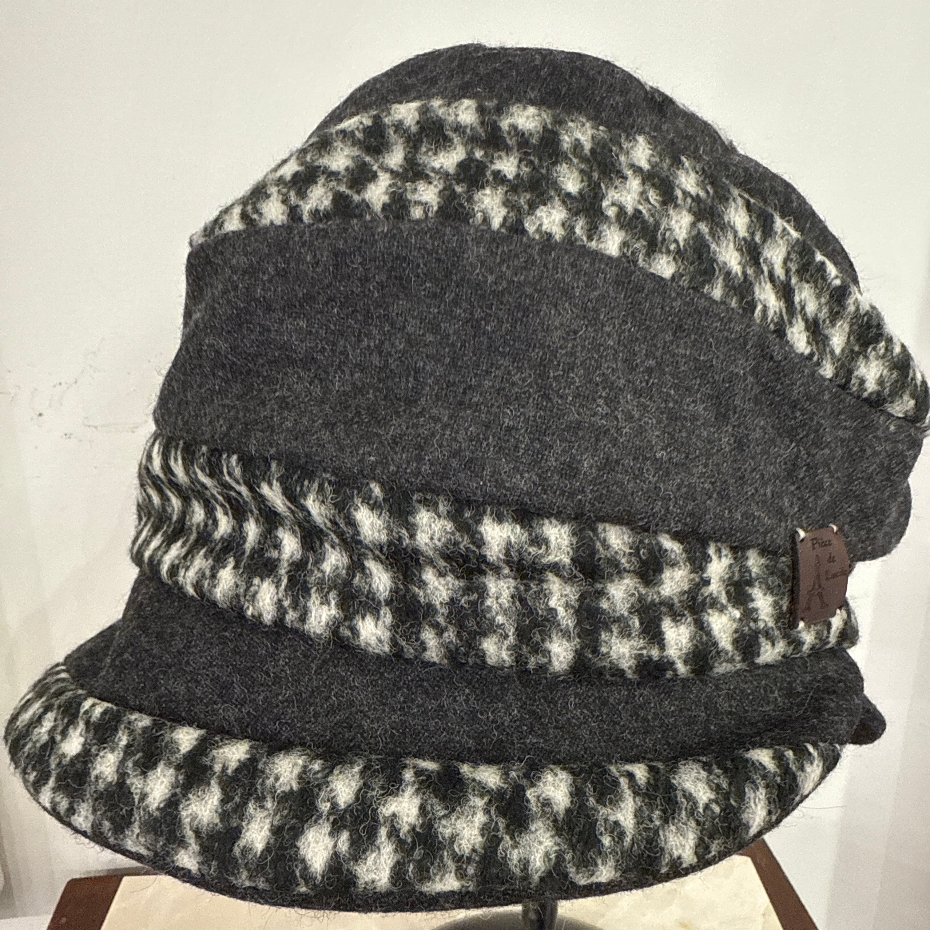 Houndstooth Cloche