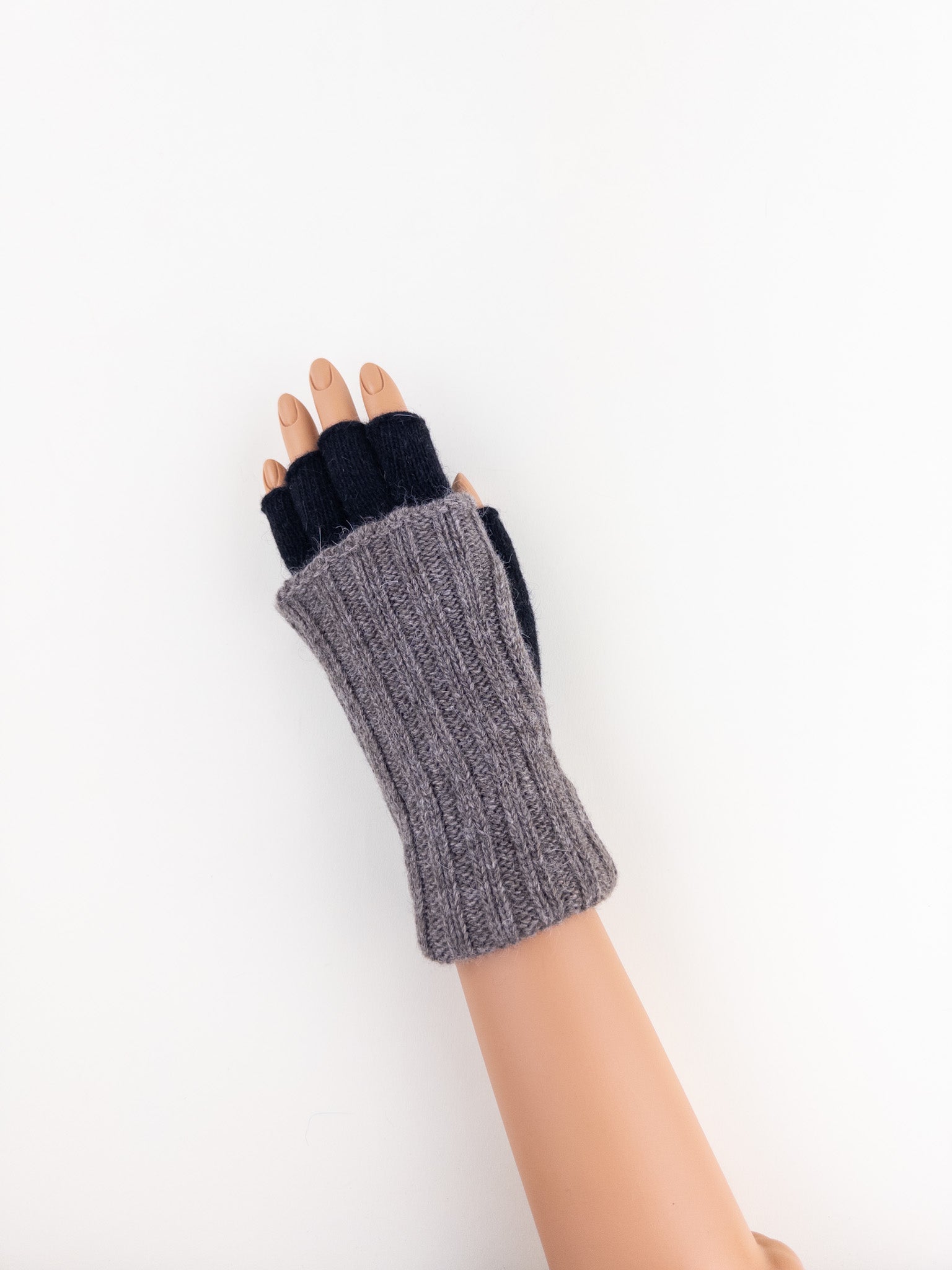 Santacana Two Tone Fingerless Gloves In Grey/Black - Big Bag NY