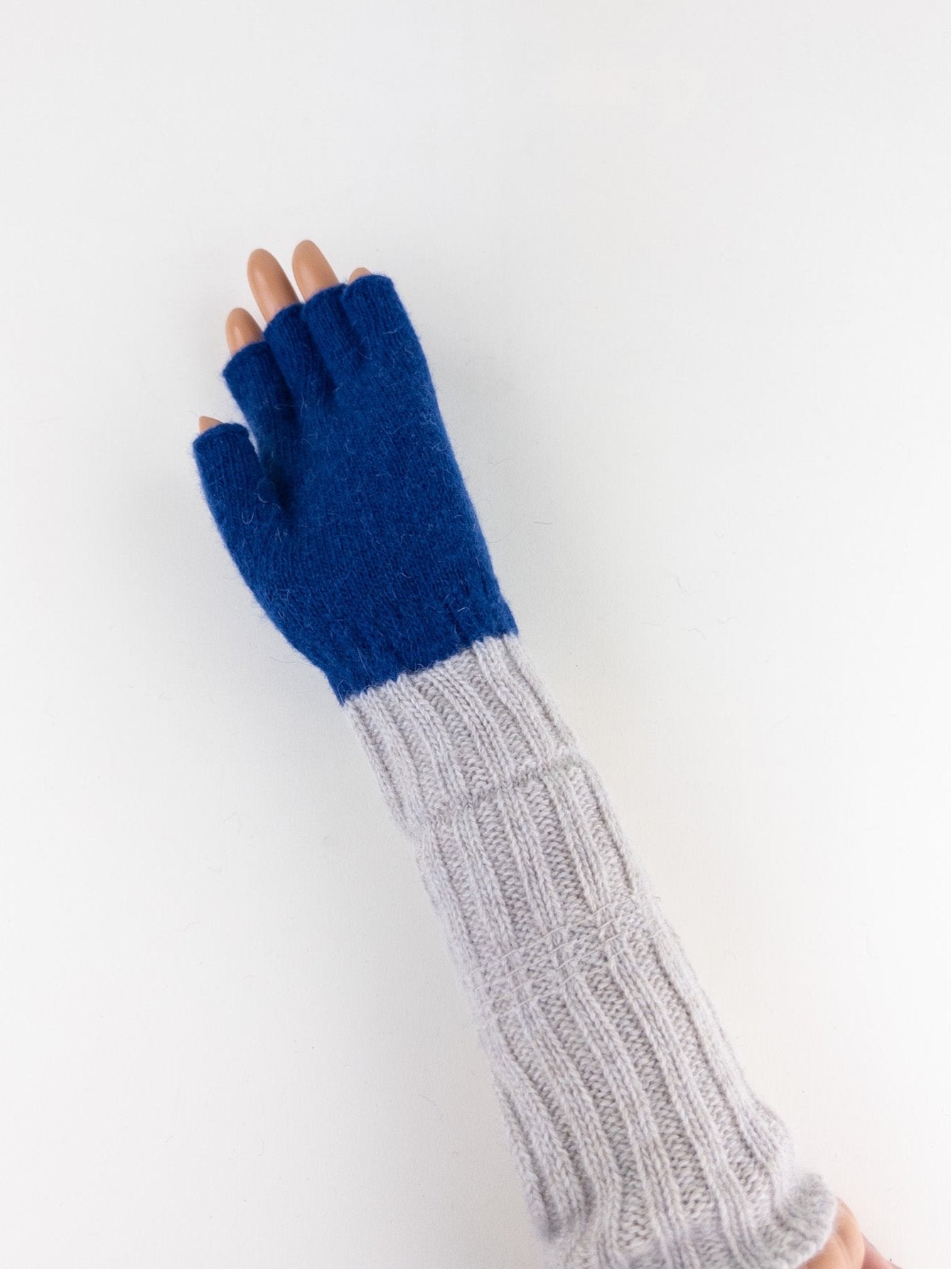 Santacana Two Tone Fingerless Gloves In Grey/Blue - Big Bag NY