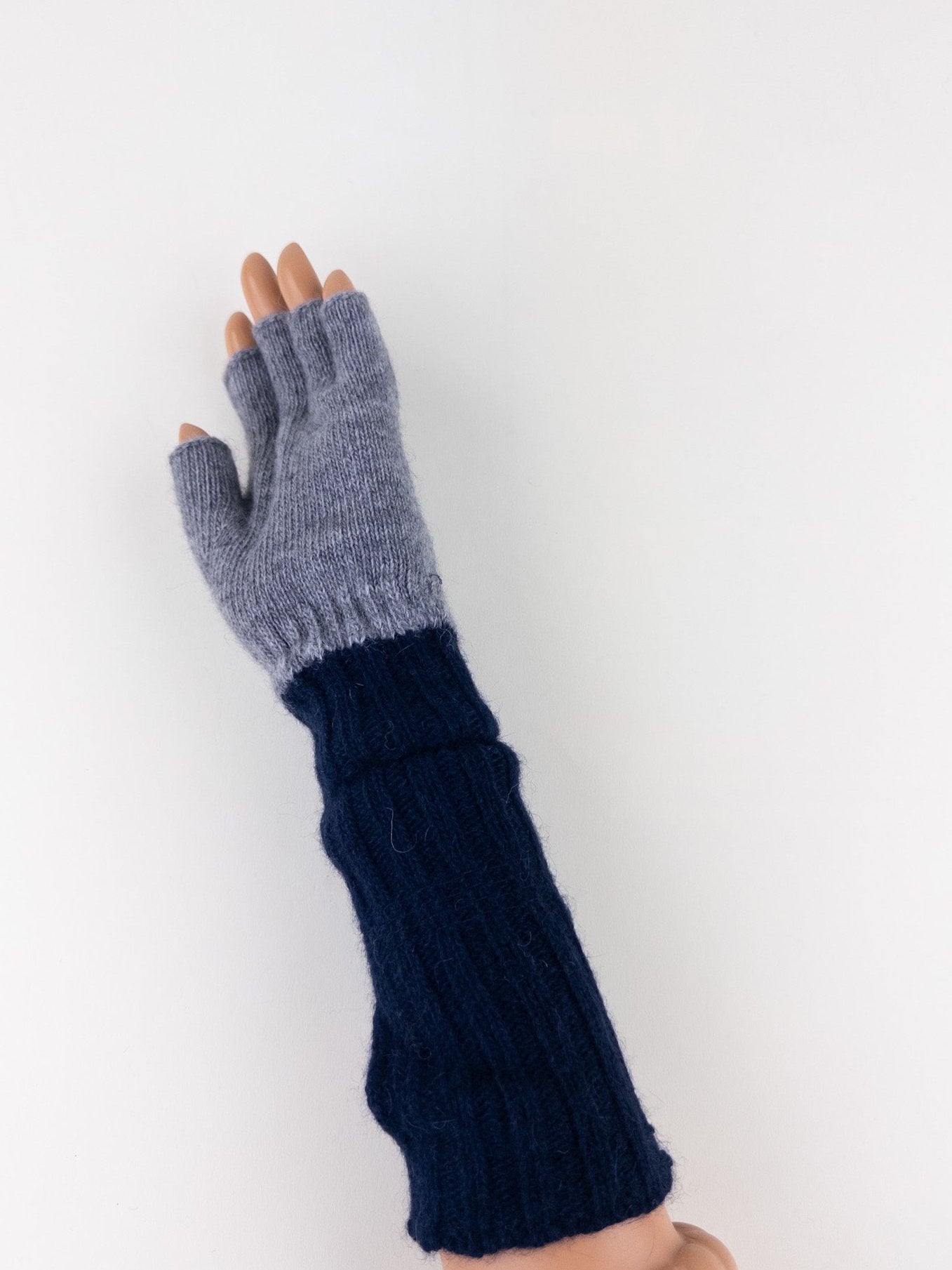 Santacana Two Tone Fingerless Gloves In Navy/Grey - Big Bag NY