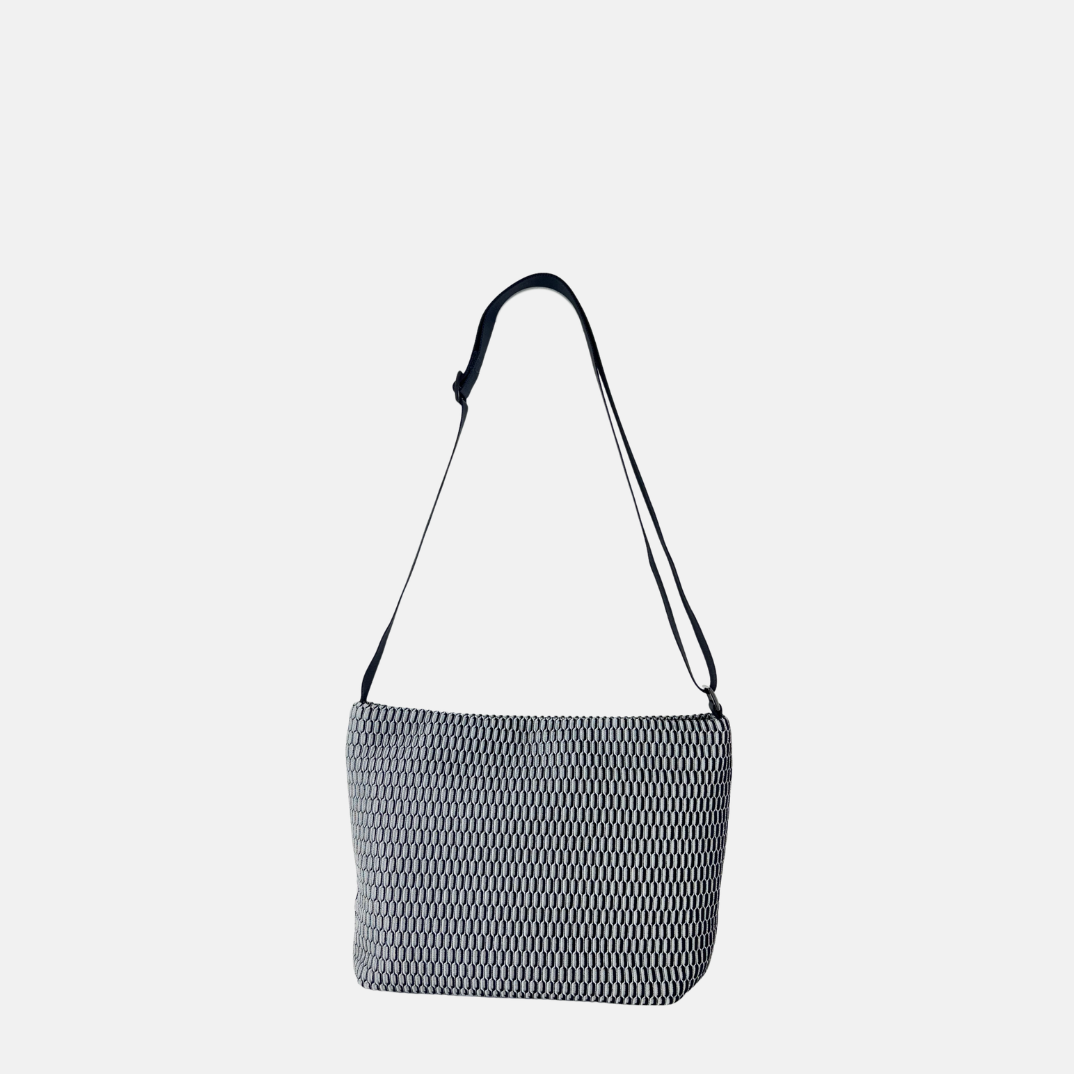 Acrylic Pochette Deep in Black and White Mesh - Big Bag NY