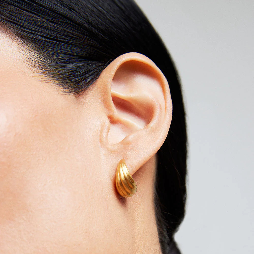 Dean Davidson's Forme Huggie Hoops in Gold - Big Bag NY