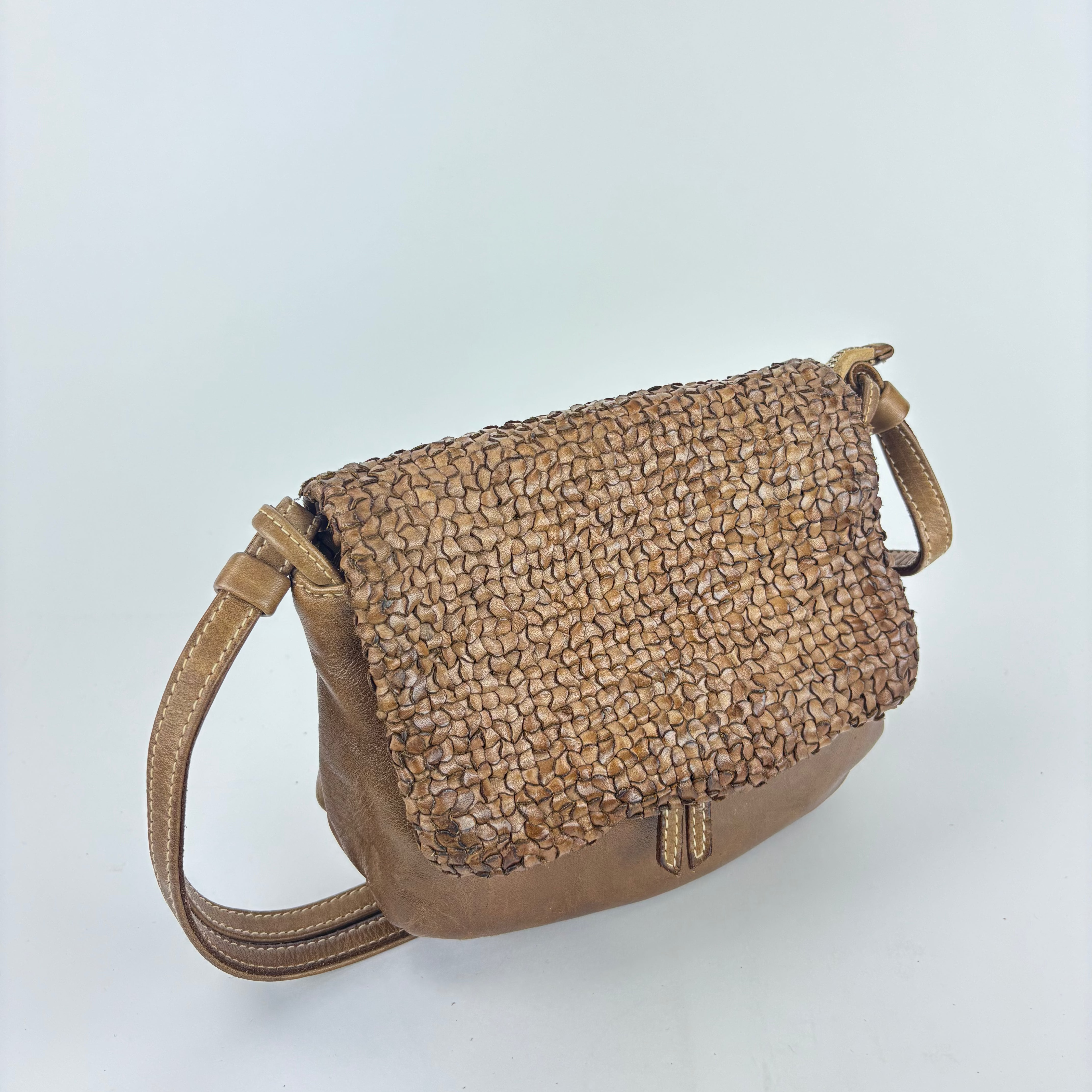 Reptiles House Groove Small Crossbody Bag Sand - Big Bag NY