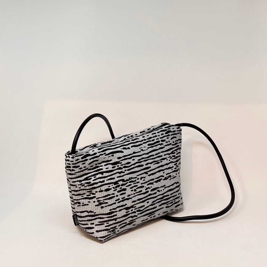 InZu Medium Mouse Crossbody Bag in Brindle Grey