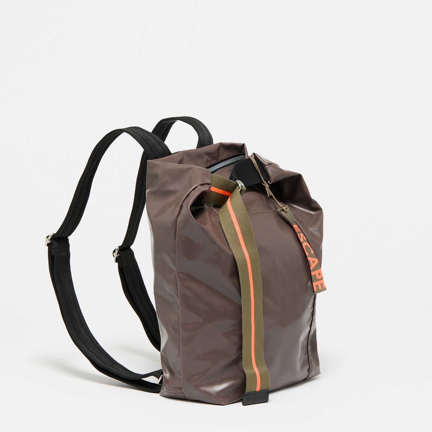 Jack Gomme Petit Londres Escape Backpack in Root - Big Bag NY