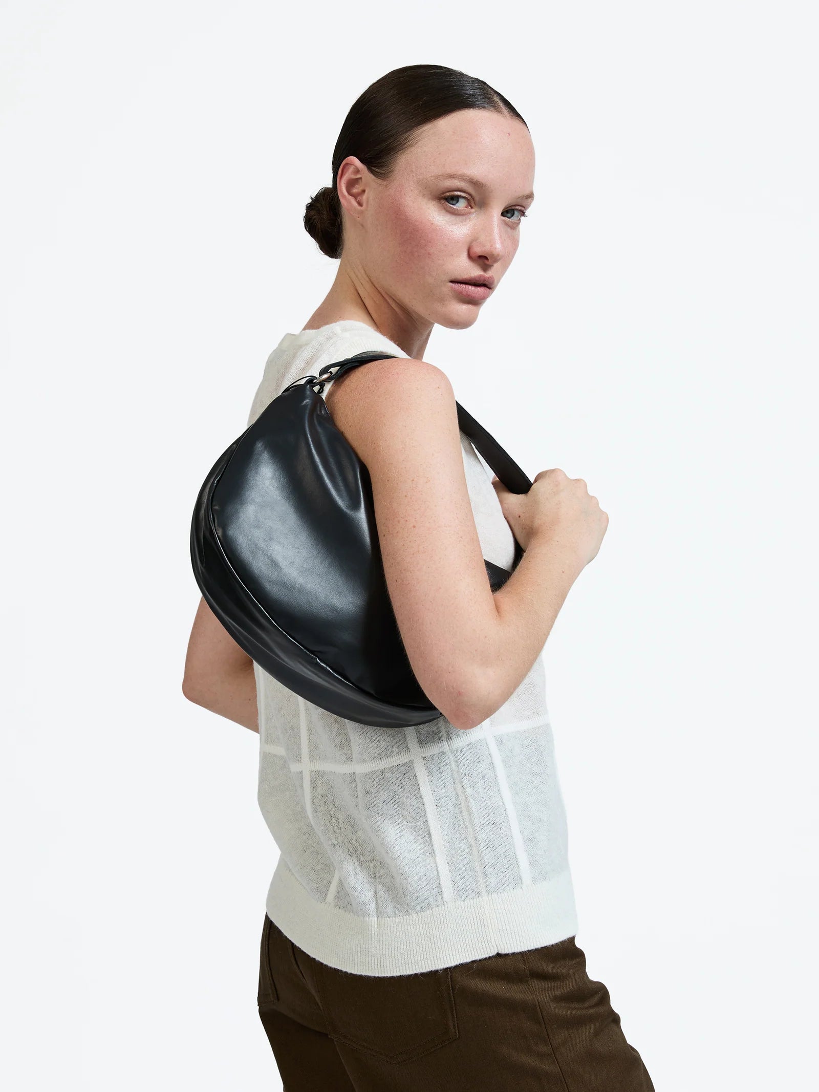 Jack Gomme PETIT CHARLIE Light Leather Half Moon Bag in Noir - Big Bag NY