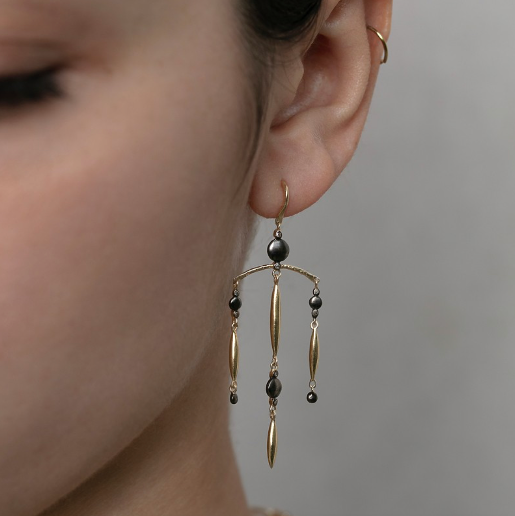 5 octobre Roy Chandelier Earrings - Big Bag NY