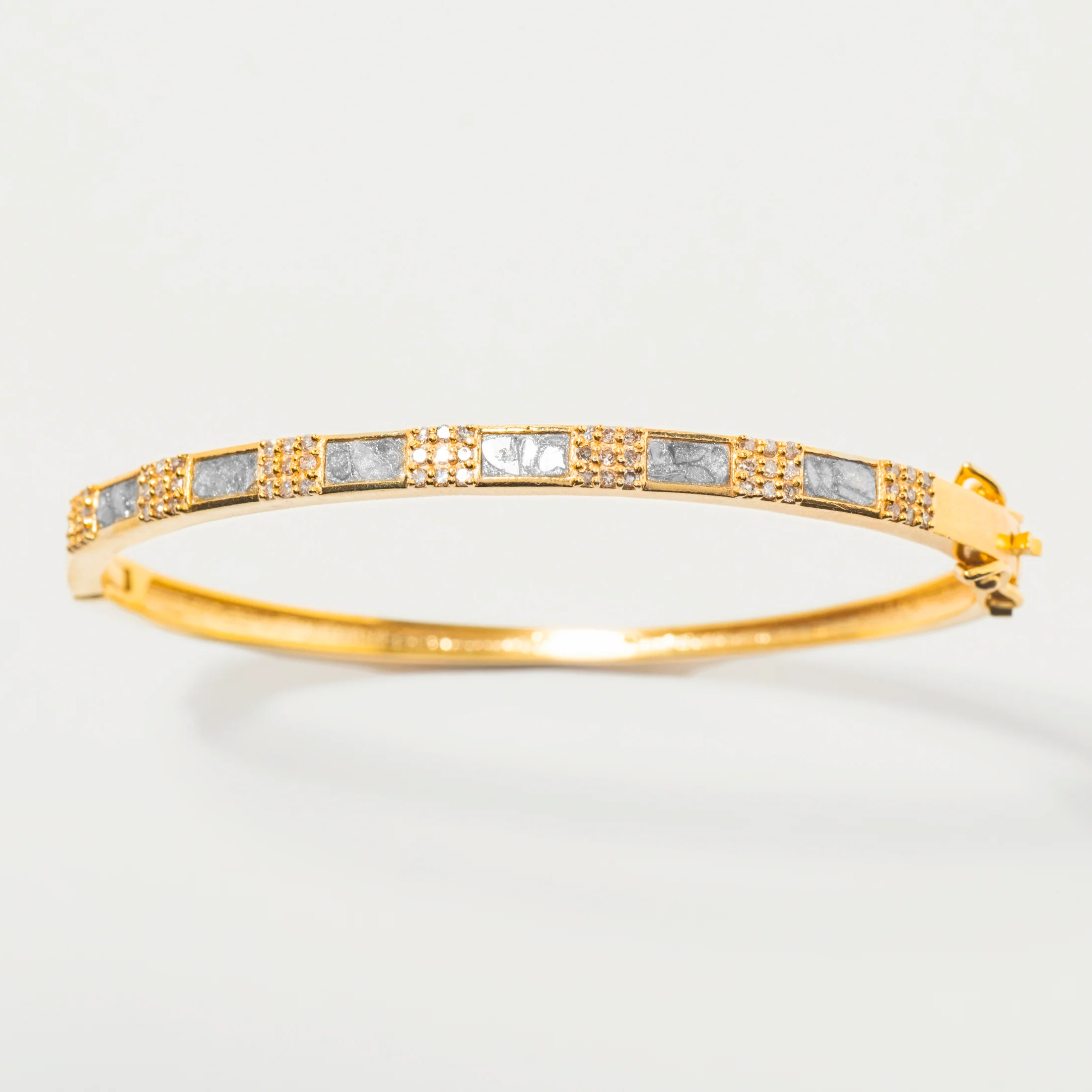 Shana Gulati Chotz Bangle in Gold - Big Bag NY 1