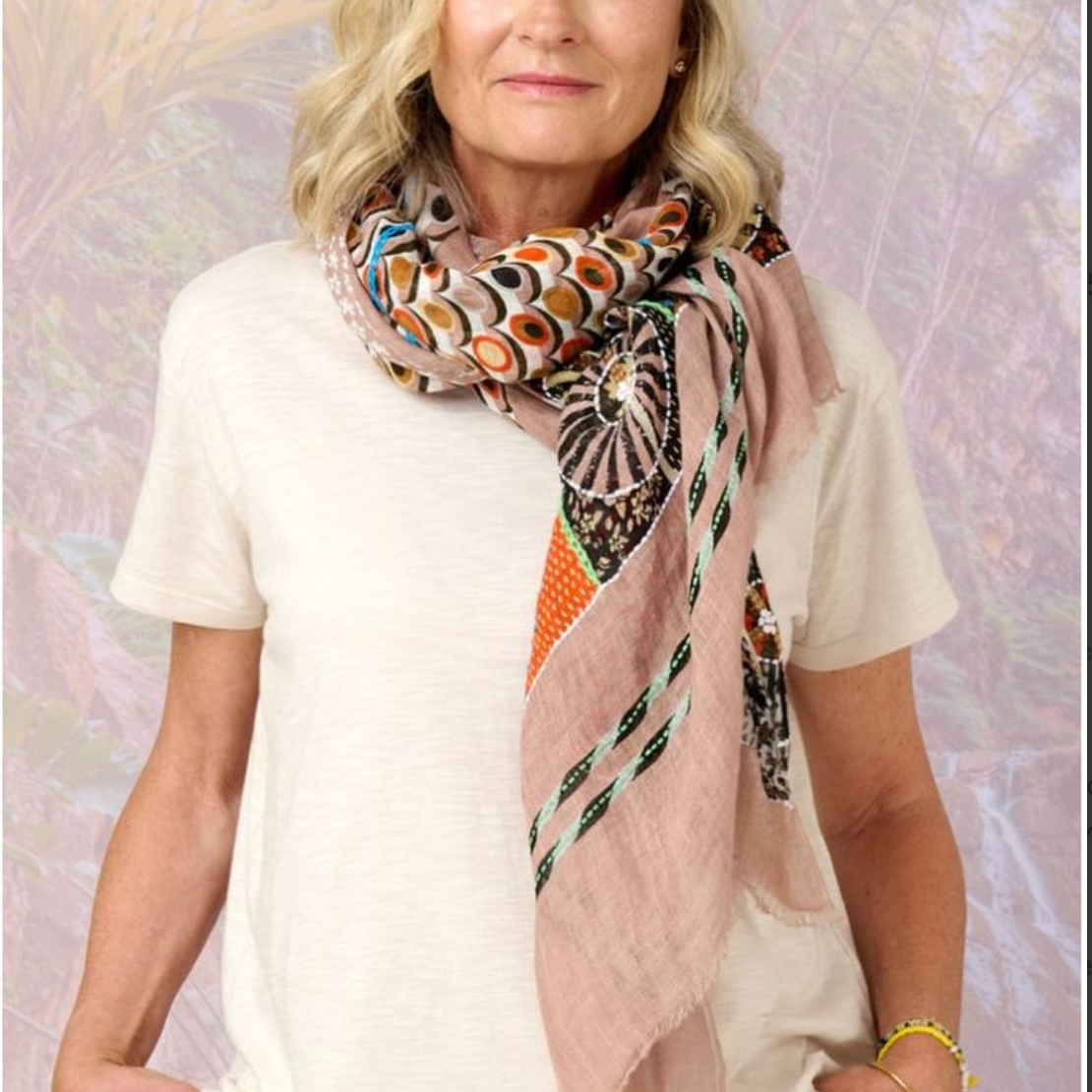 Storiatipic Bella Linen Scarf Beige - Big Bag NY