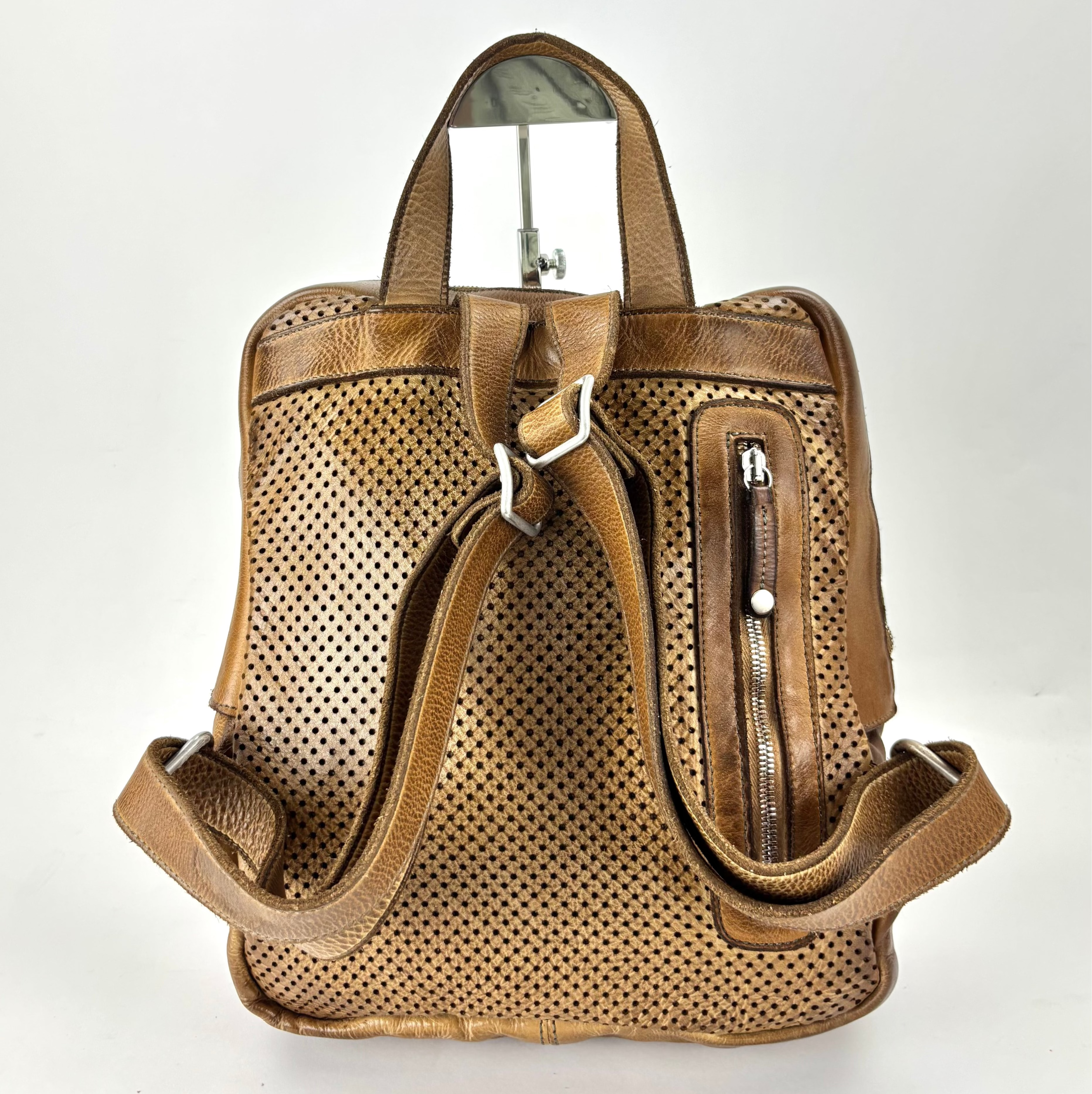 Vive La Difference FREELANCE DOTS Leather Backpack Bamboo - Big Bag NY 2