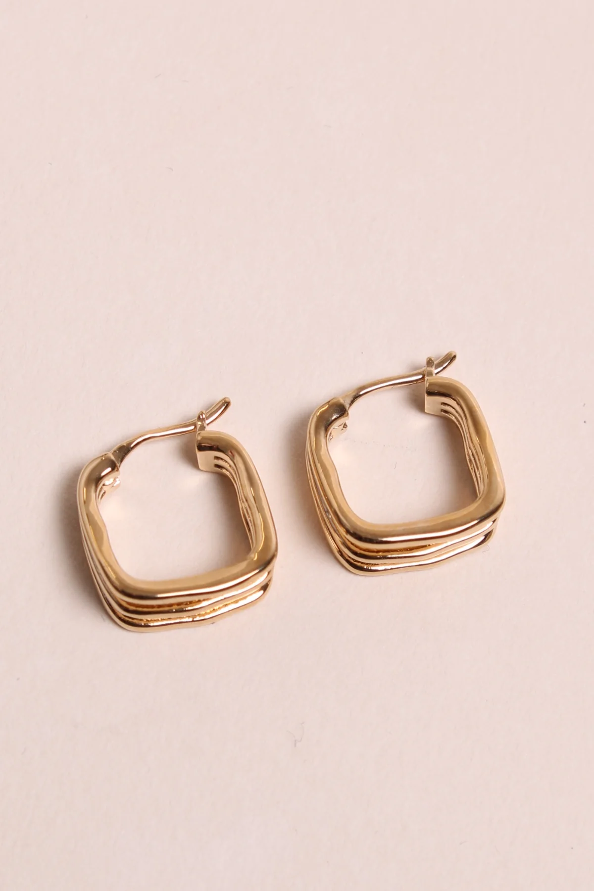 Waekura Yago gold hoop earrings - Big Bag NY