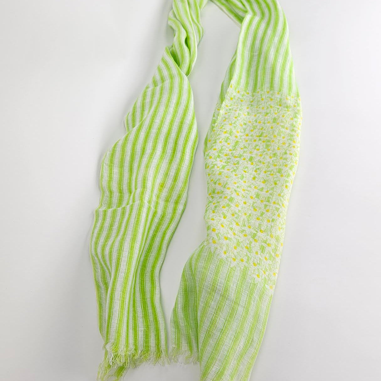 Striped Daisy Linen Scarf - Big Bag NY