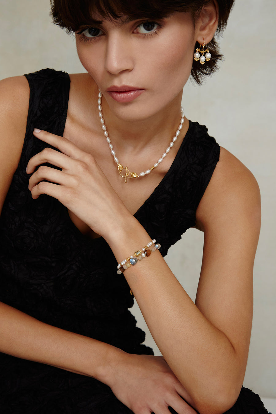 Chan Luu White Pearl and Labradorite Silk String Bracelet