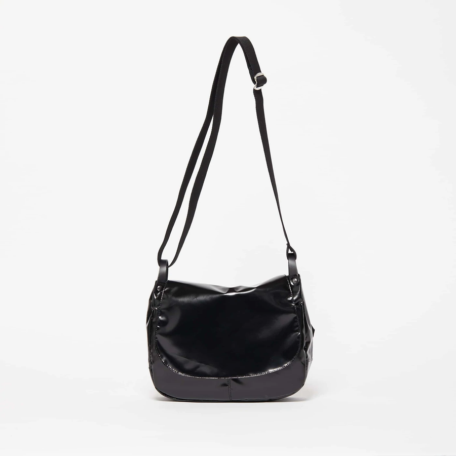 Jack Gomme Nico Light Flap Messenger in color Dark Black Bag Big Bag Ny Light waterproof bags